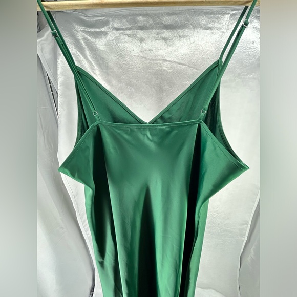 Banana Republic Vibrant Green Dress - Picture 6 of 8